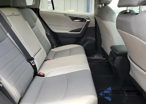 2021 Toyota Rav4 Xle Premium из США, поврежденный, VIN 2T3A1RFV7MC187913